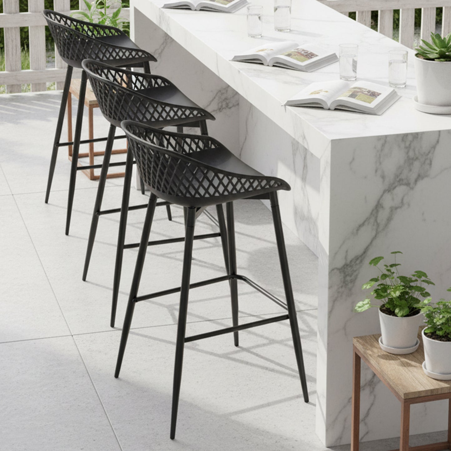 Moderne Barhocker aus Schmiedeeisen, 87 cm hoch, mit durchbrochenen Rückenlehnen, 4er-Set - Schwarz/Weiß